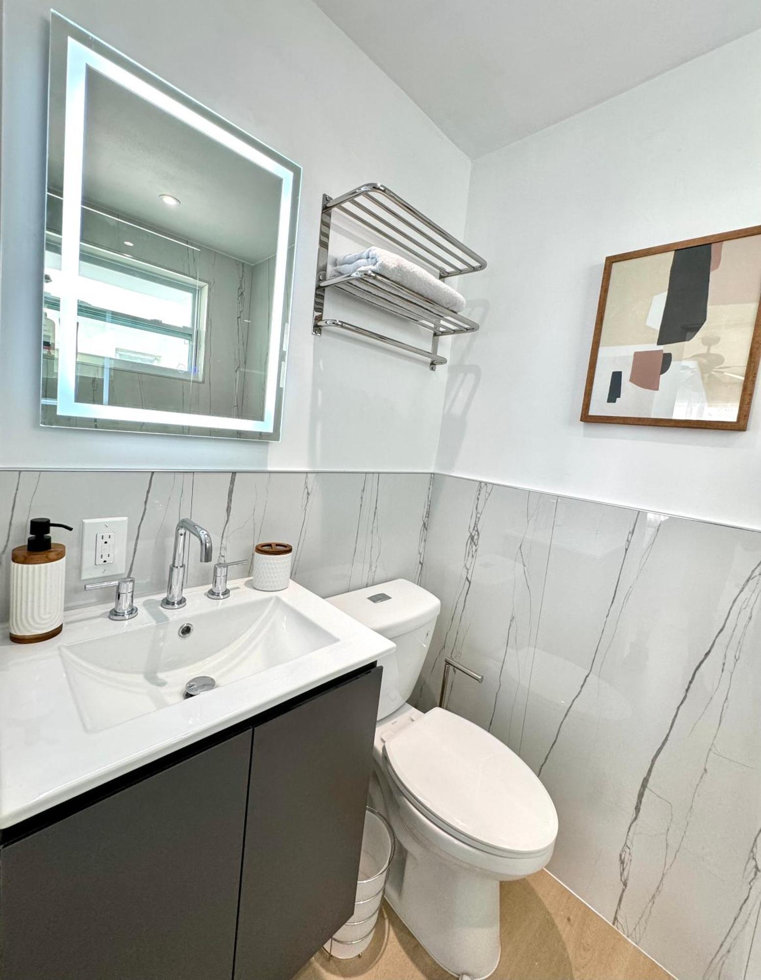 High-end Apartment, Across The * Miami Beach