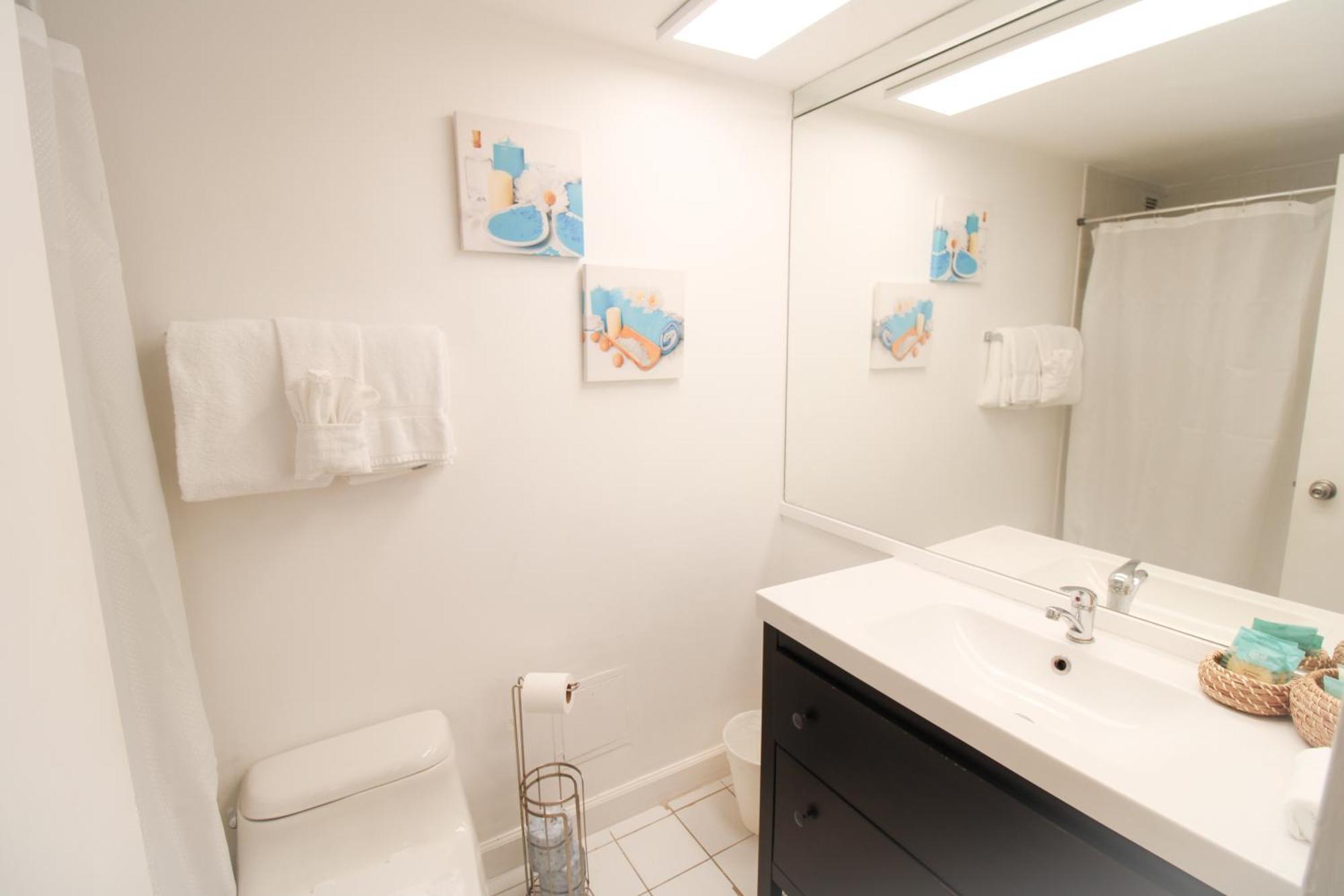 Castle 1205 Beachfront With Free Parking, Access, Pool, Tennis Miami Beach