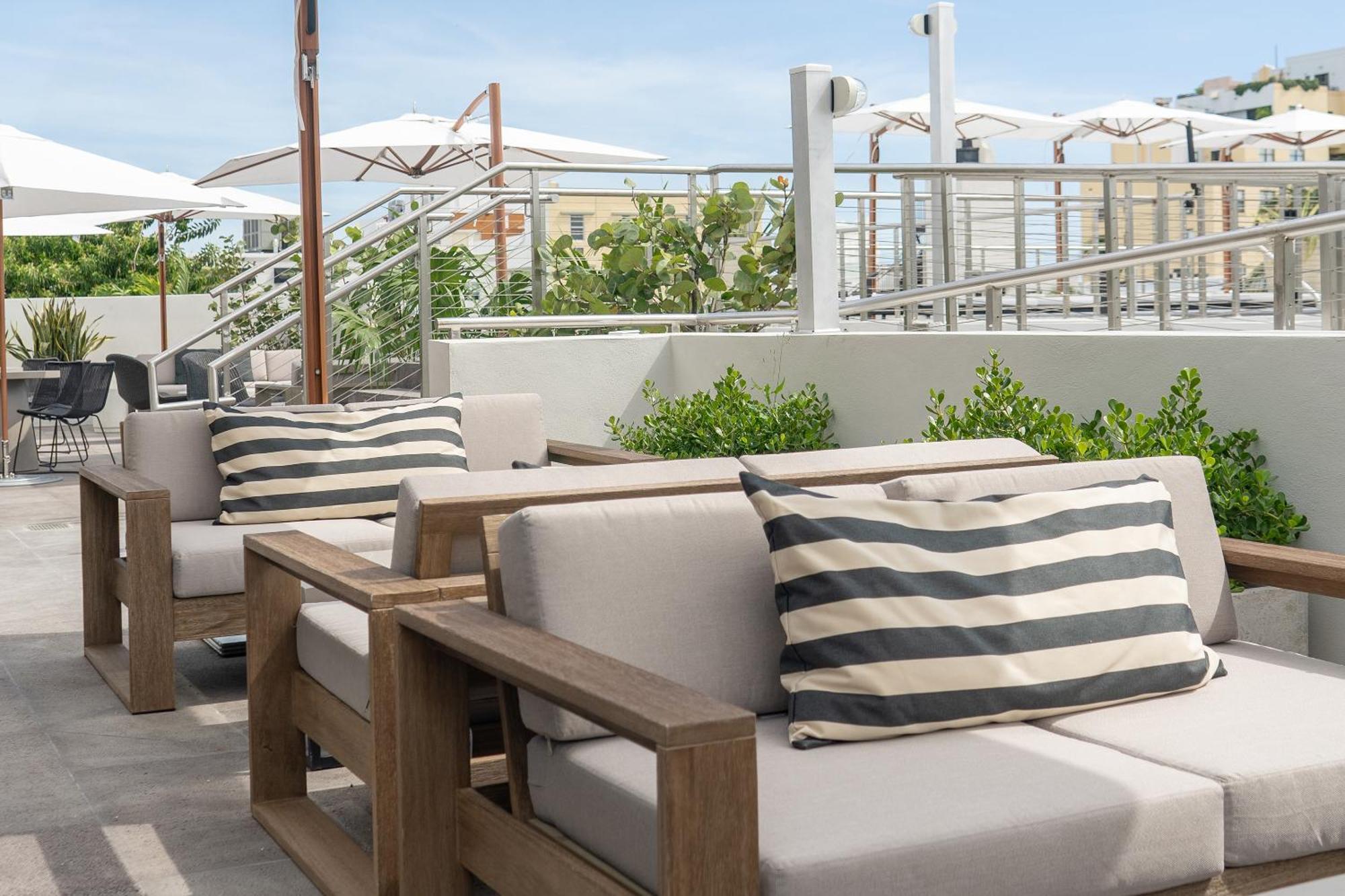 Nassau South Beach, An 4* Miami Beach