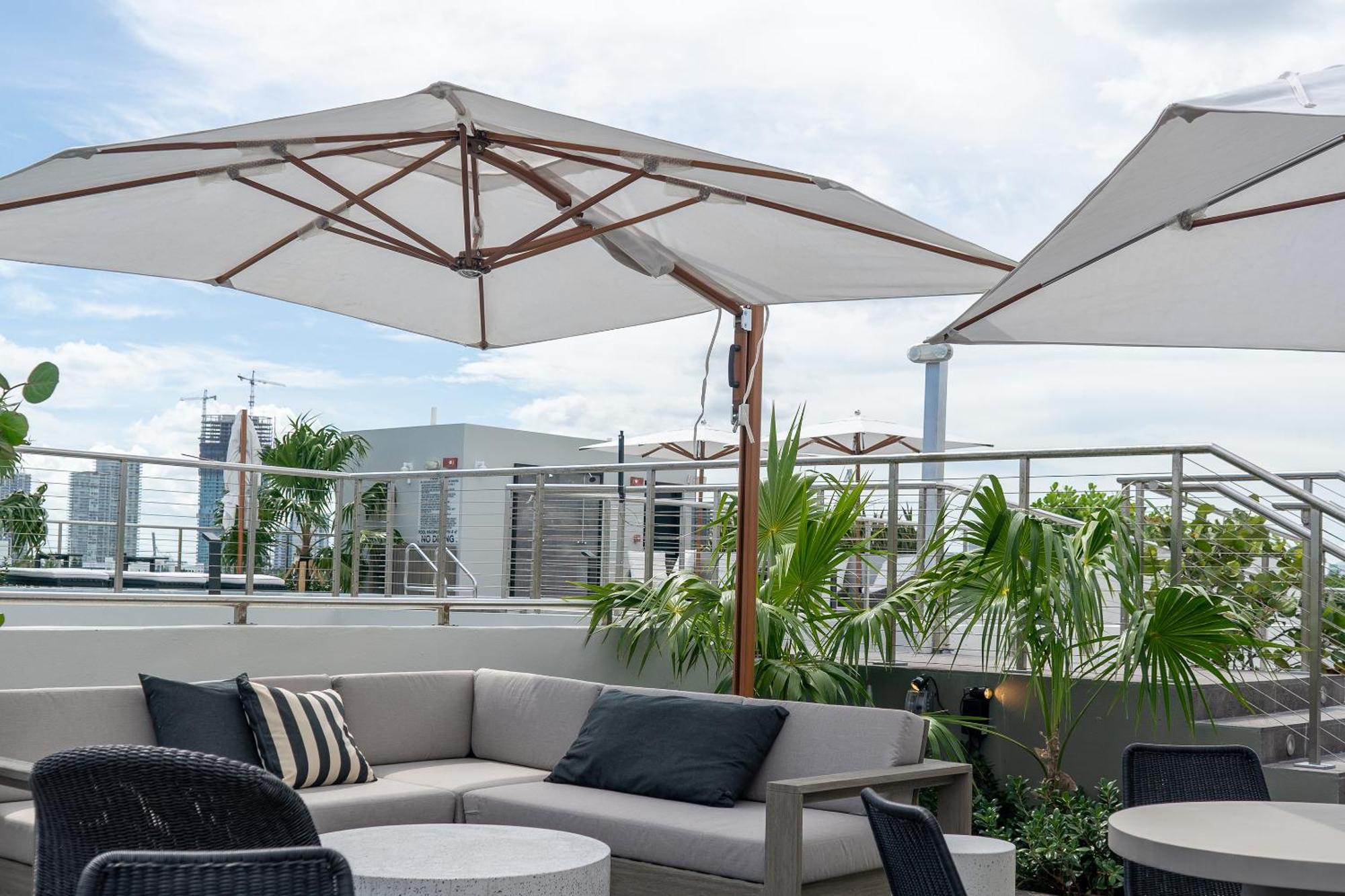 Nassau South Beach, An 4* Miami Beach
