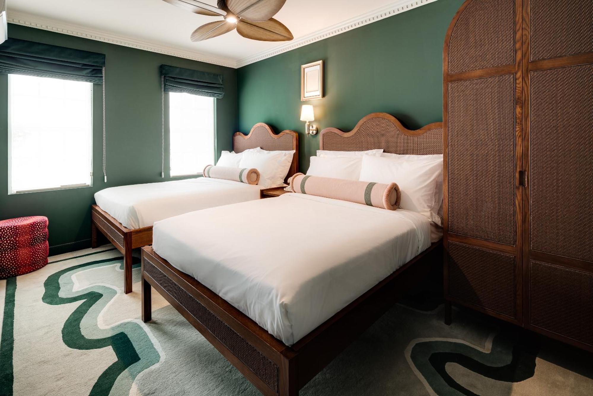 Esme Miami Hotel 4*