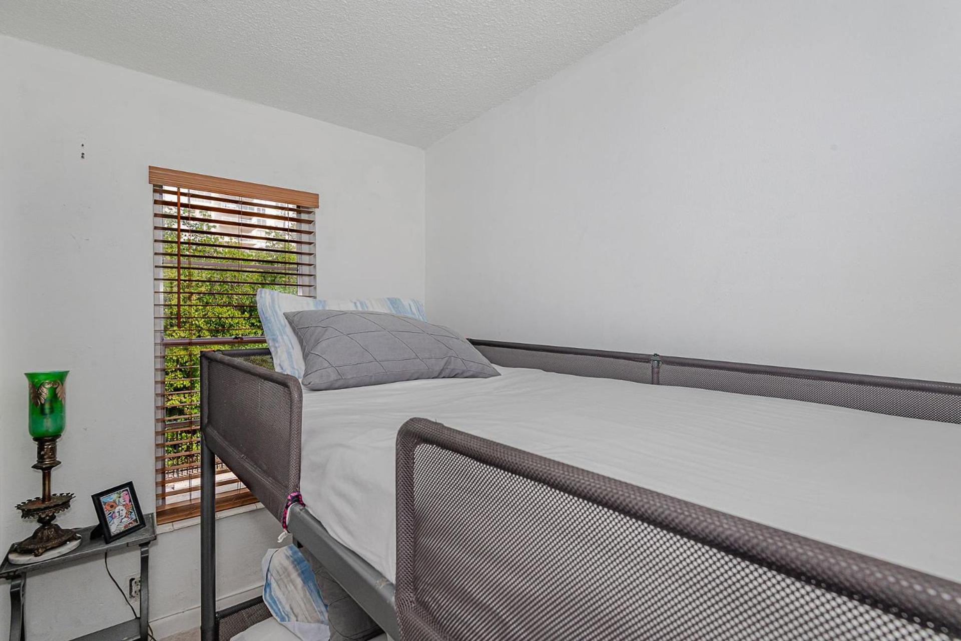 Cute, Cozy Walk To The Beach! Apartment Miami Beach