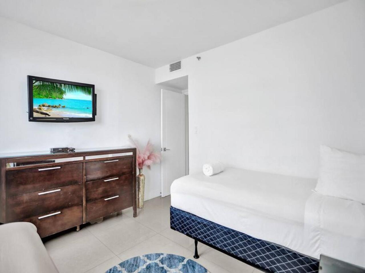 Spacious Ocean View Service 509 Apartment *