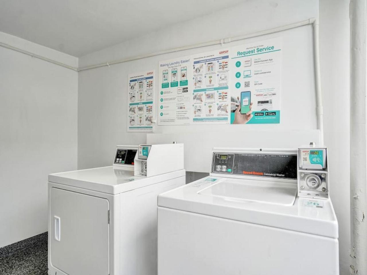 Apartment Adorable 2 Bedroom Service 605 Miami Beach