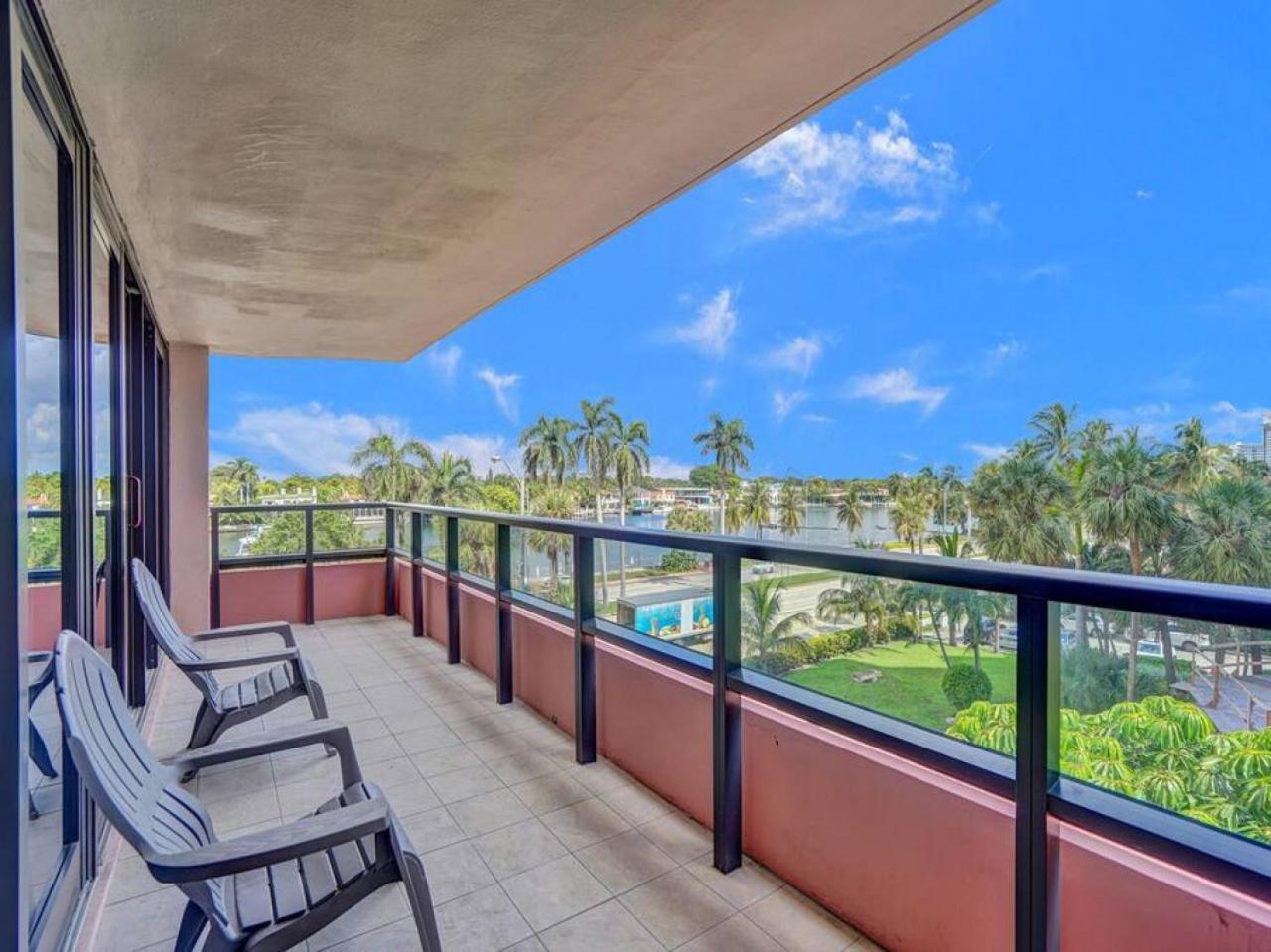 Beachfront Ocean View Beach Service 520 Apartment Miami Beach