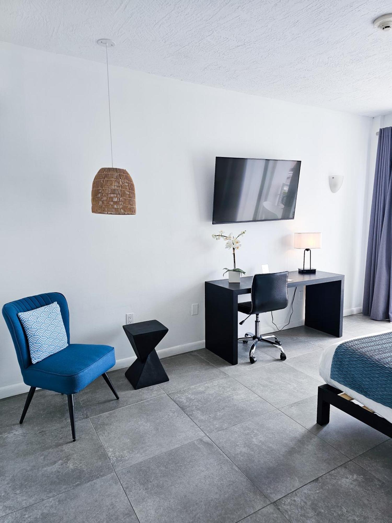 Mb Hotel, Trademark Collection By Wyndham Hotel 4*