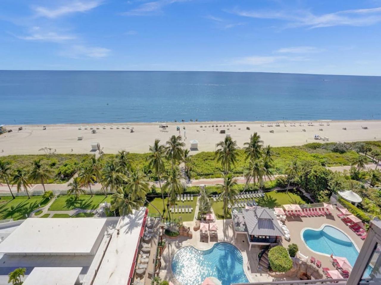 Huge Terrace Oceanfront Service 1502 Apartment *