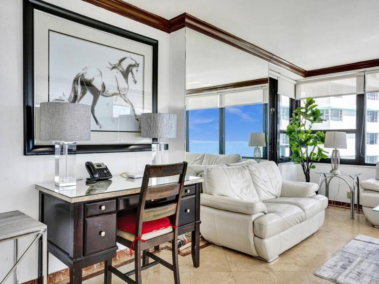 Huge Terrace Oceanfront Service 1502 * Miami Beach