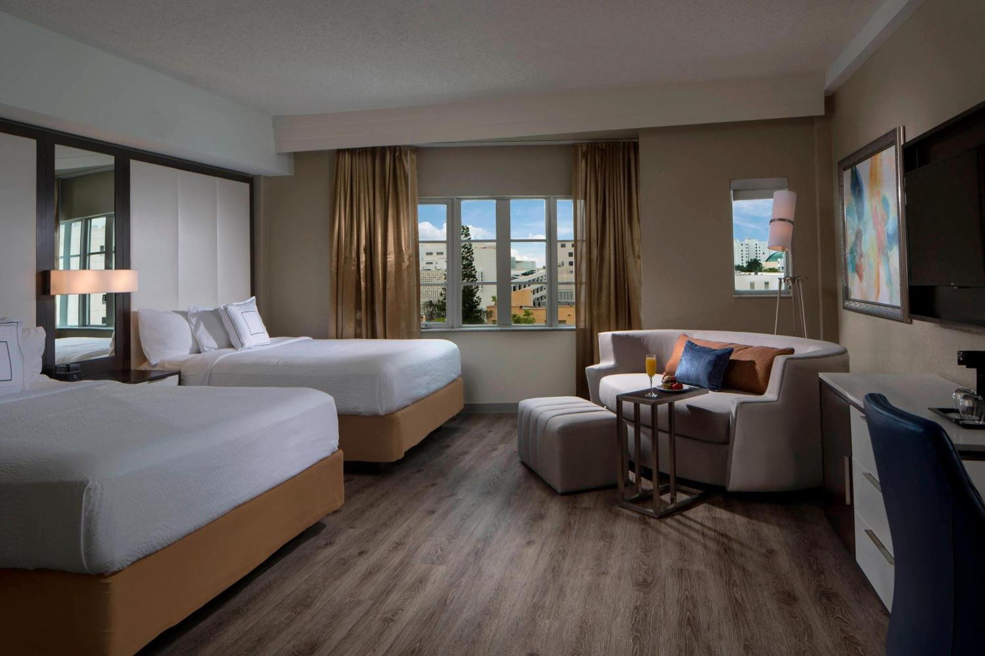 Courtyard Miami South Hotel 3*