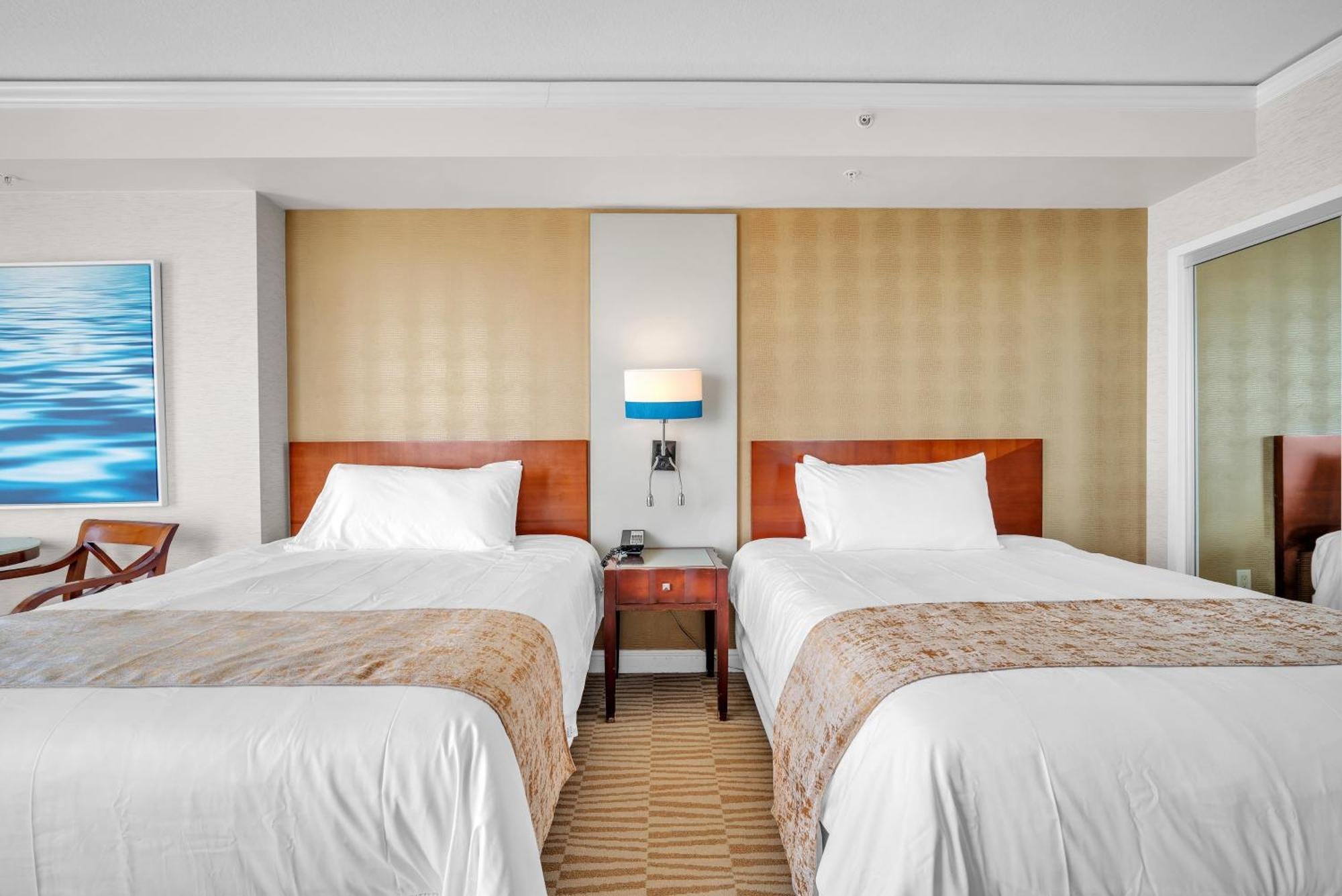 Trump Intl 2 Bedroom 1600 Sqf Ocean Front Apartment