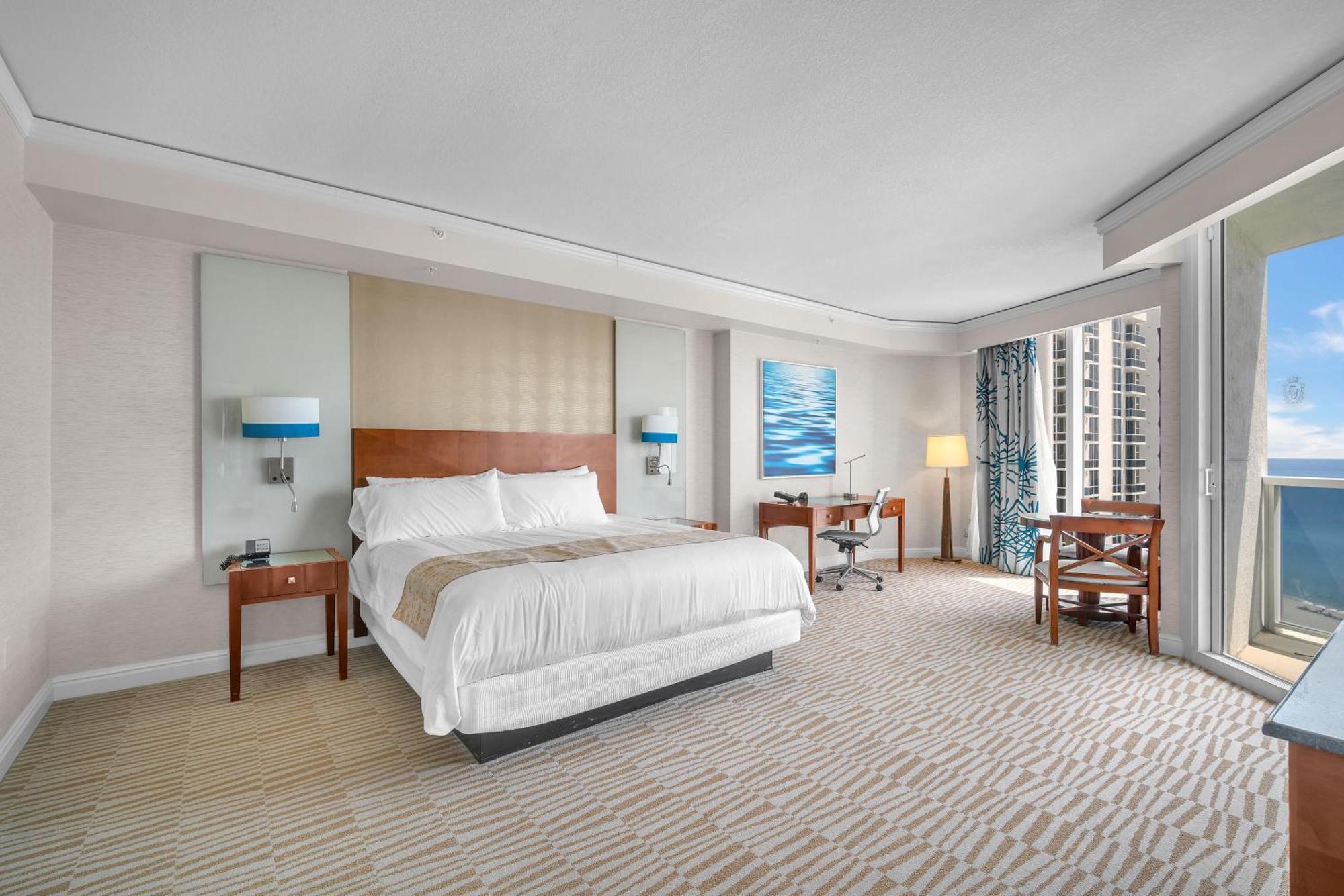 Apartment Trump Intl 2 Bedroom 1600 Sqf Ocean Front Miami Beach