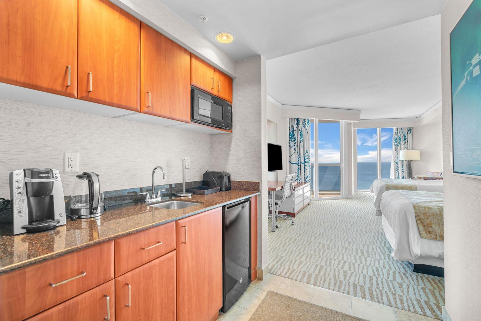 Trump Intl 2 Bedroom 1600 Sqf Ocean Front Apartment