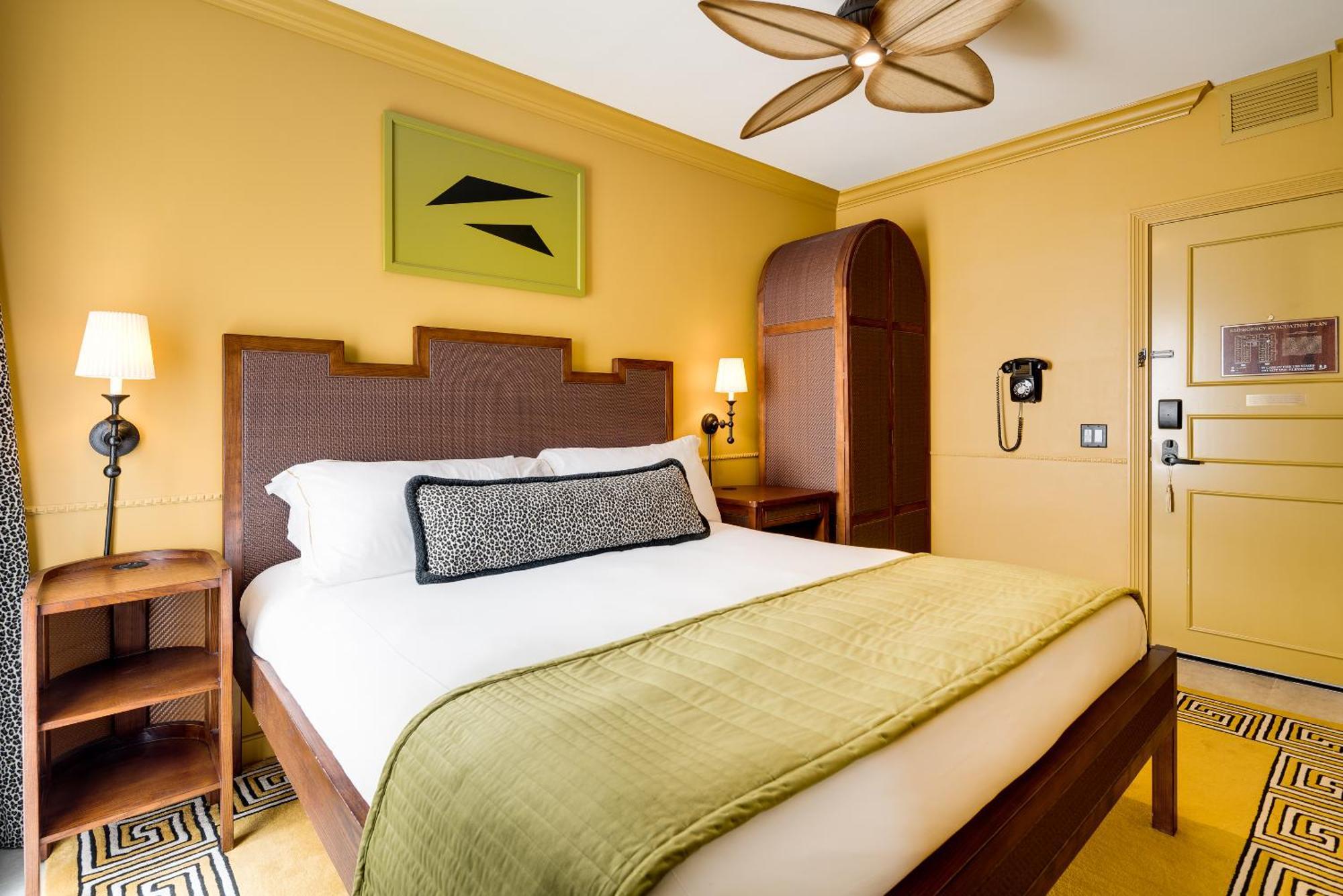 Esme Miami 4*
