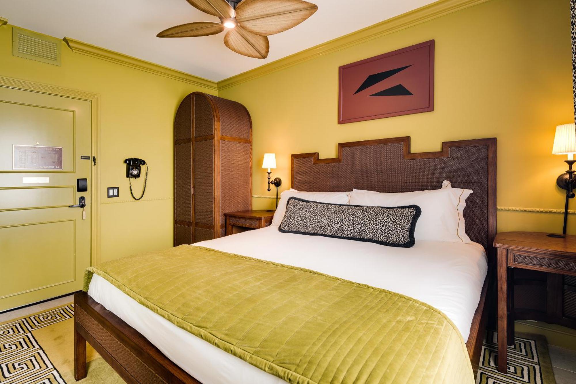 Esme Miami 4*