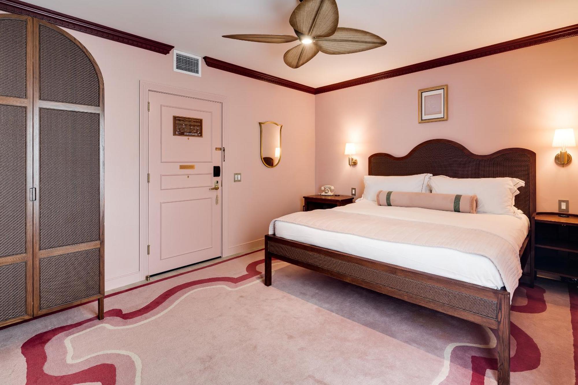 Esme Miami 4*