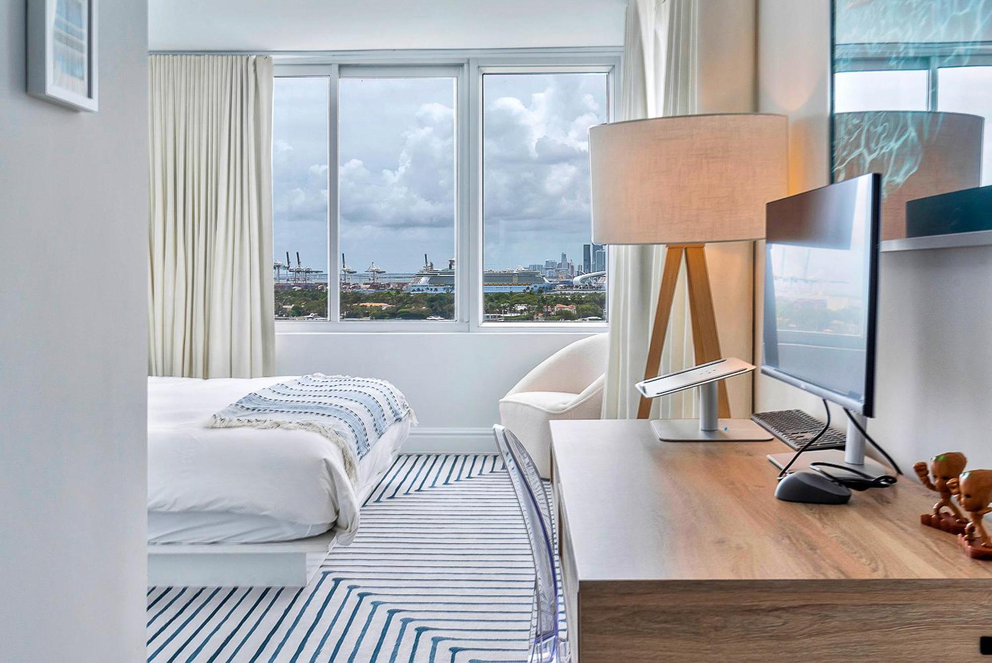 1100 West South Luxe Miami By Joe Semary Apartment Miami Beach