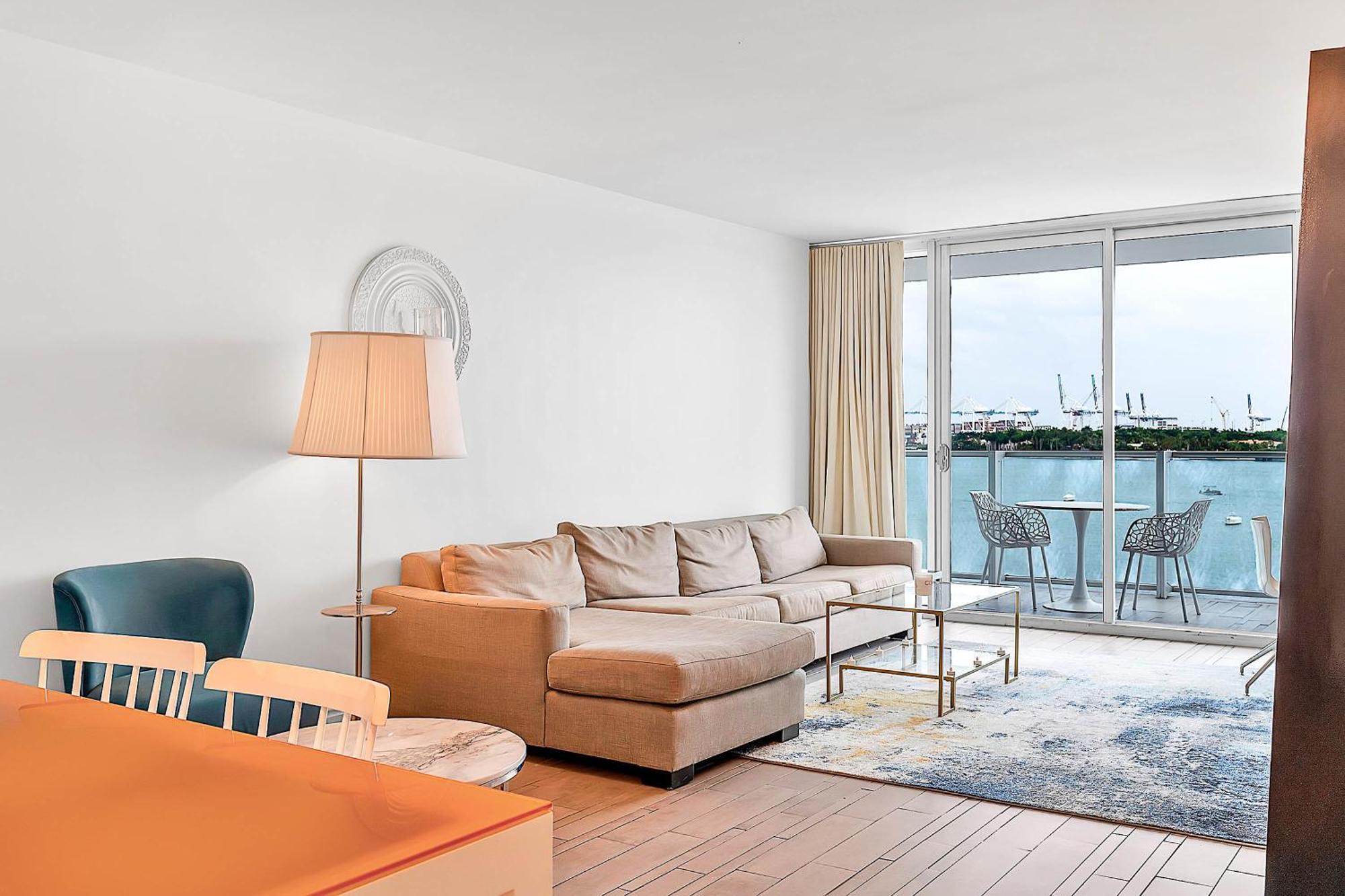 1100 West South Luxe Miami By Joe Semary