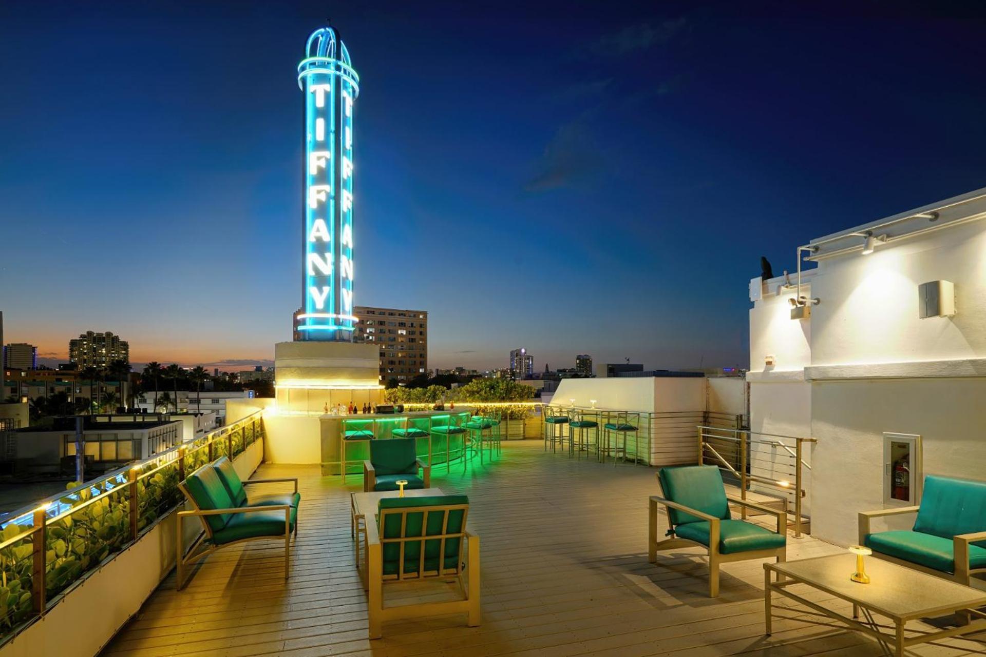 4 Rm On Sobesuites By Americanvacationliving Holiday home Miami Beach