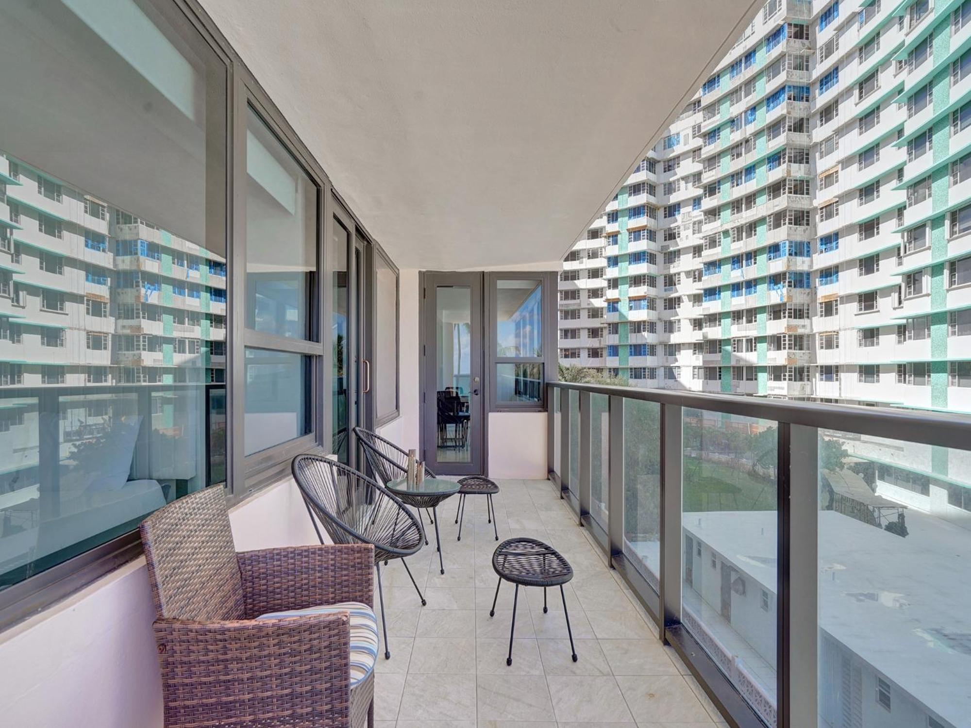 Oceanfront Haven Retreat Service 502 Apartment