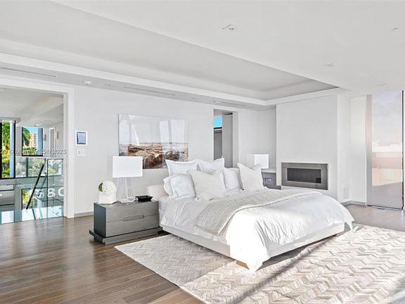 Bayfront Bliss Relax In Style With Pool And Bay Views Villa Miami Beach