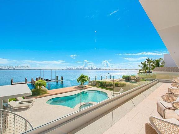 Bayfront Bliss Relax In Style With Pool And Bay Views Villa