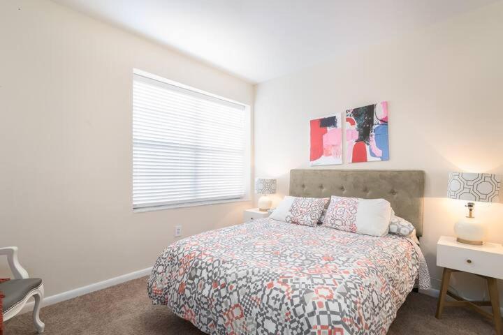 2 Bedroom 2 Bath On 7 Th Collins Ave Apartment Miami Beach