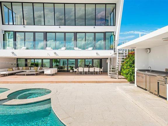 Bayfront Bliss Relax In Style With Pool And Bay Views * Miami Beach