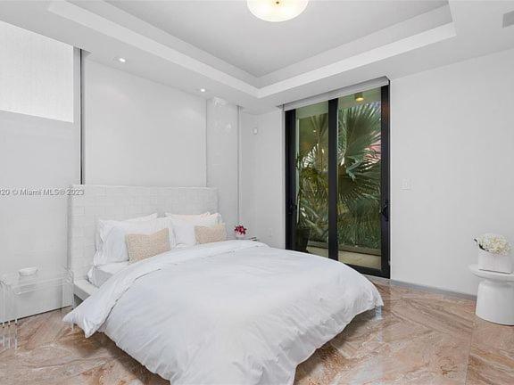 Bayfront Bliss Relax In Style With Pool And Bay Views *