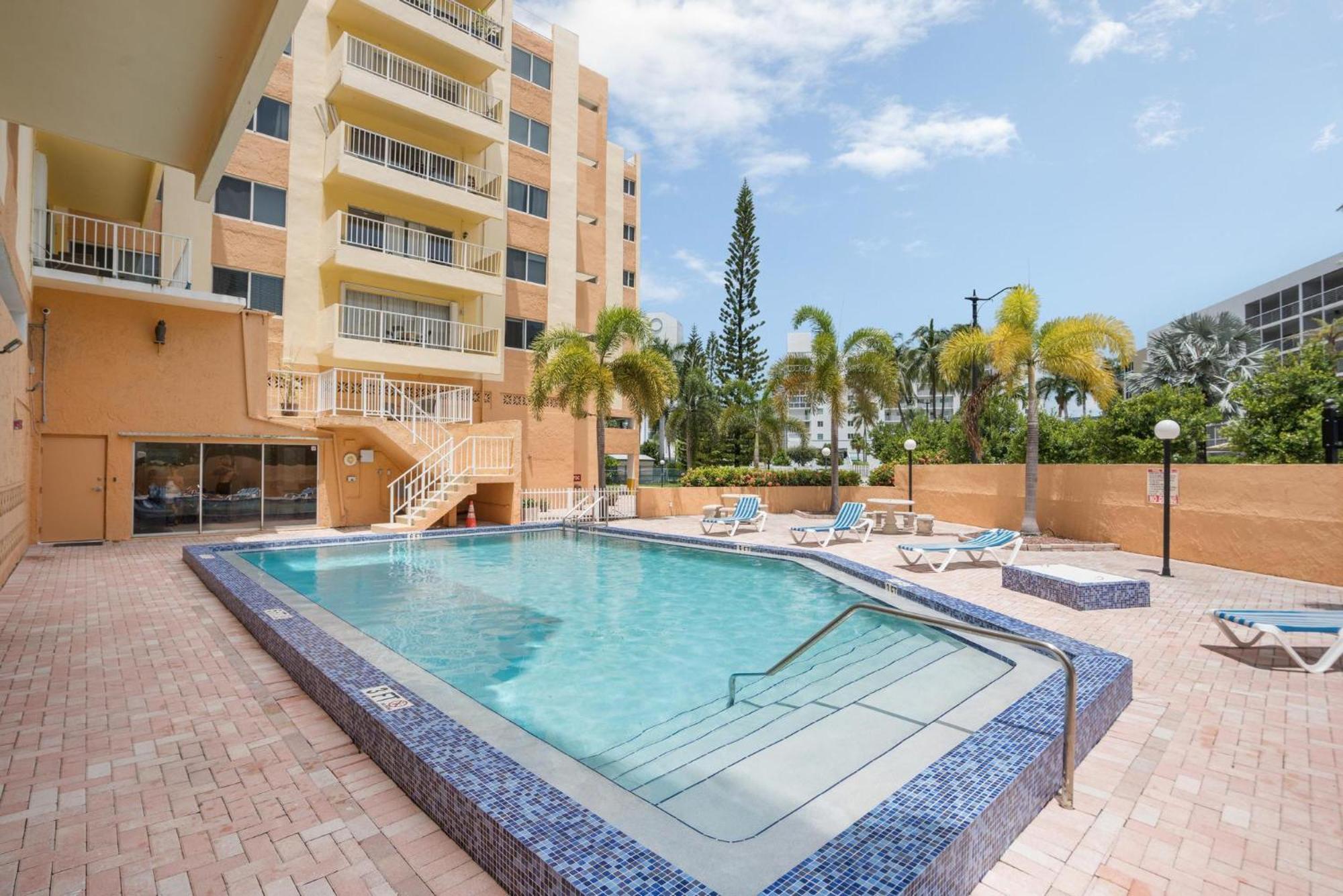 Marbella Towers High Floor Wonderful Apartment Miami Beach
