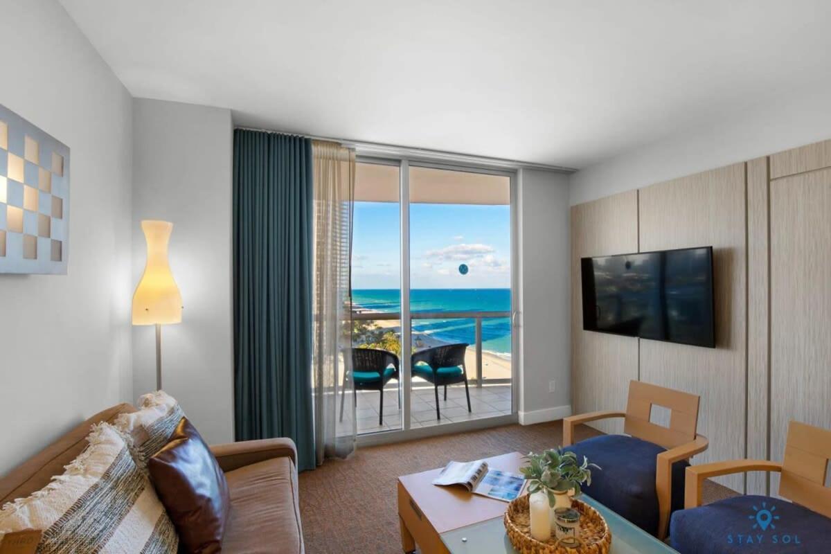 Beachfront Pool Ocean View Balcony *