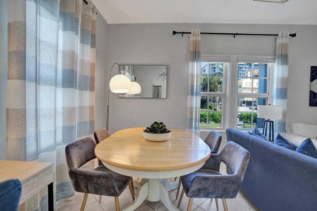 Stunning 2bd 1ba Dream House In Surfside