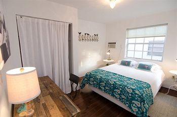 927 Jefferson Apartment *