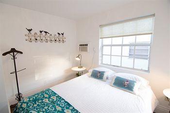 927 Jefferson Apartment