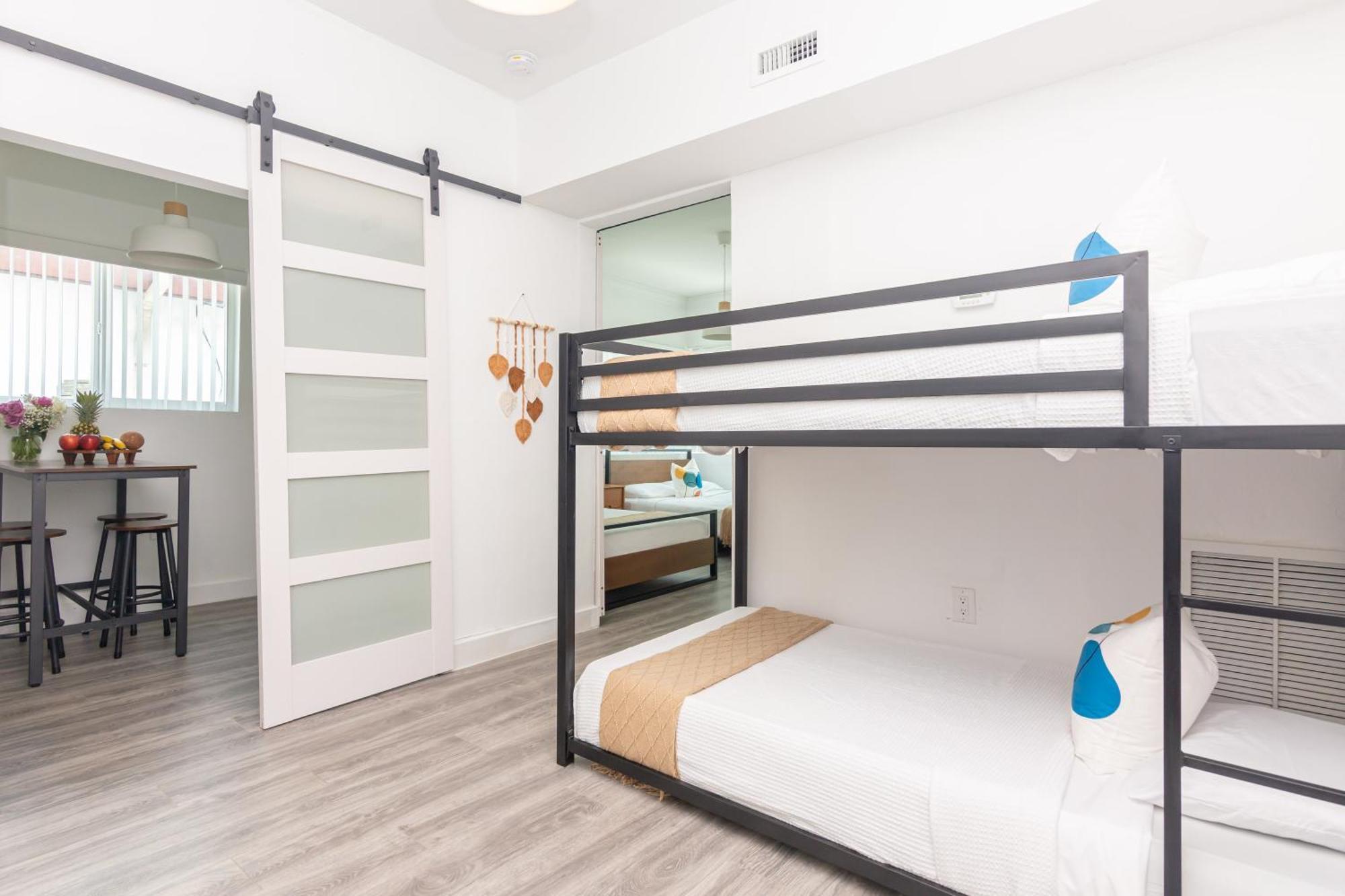 Aparthotel West Deco *
