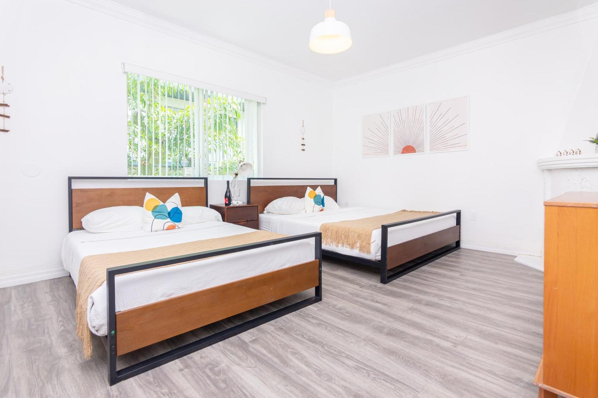West Deco Aparthotel *