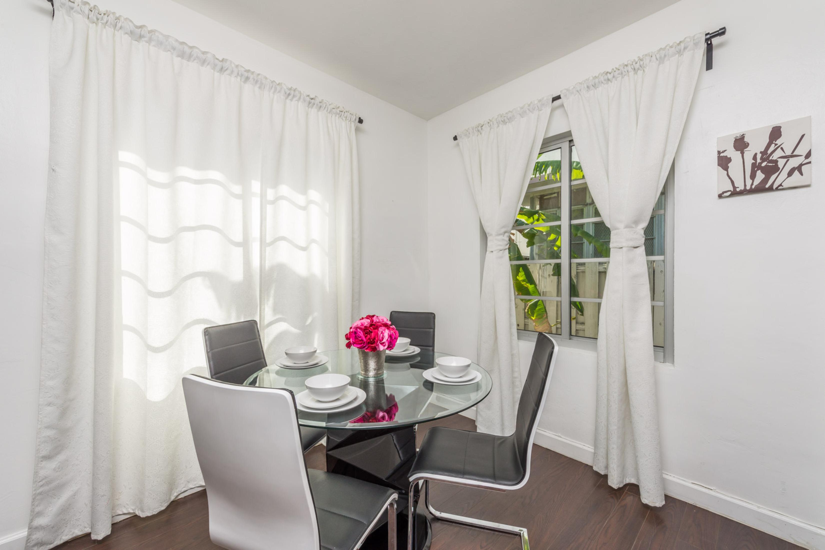 Casa Gaby Apartments Part Of The Oasis Casita Collection * Miami Beach