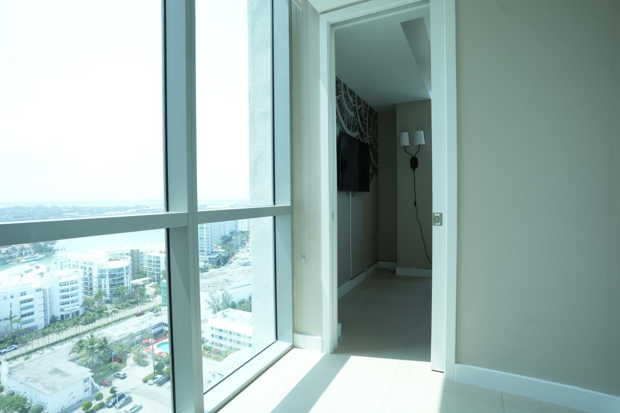 Monte Carlo Miami Apartment