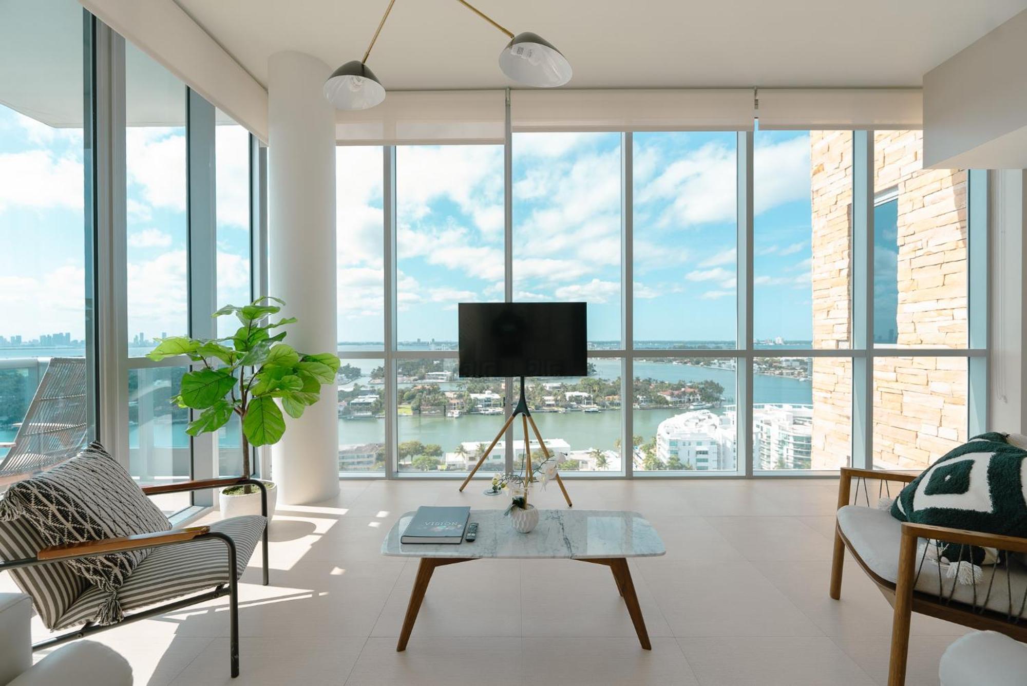 Monte Carlo Miami Apartment Miami Beach