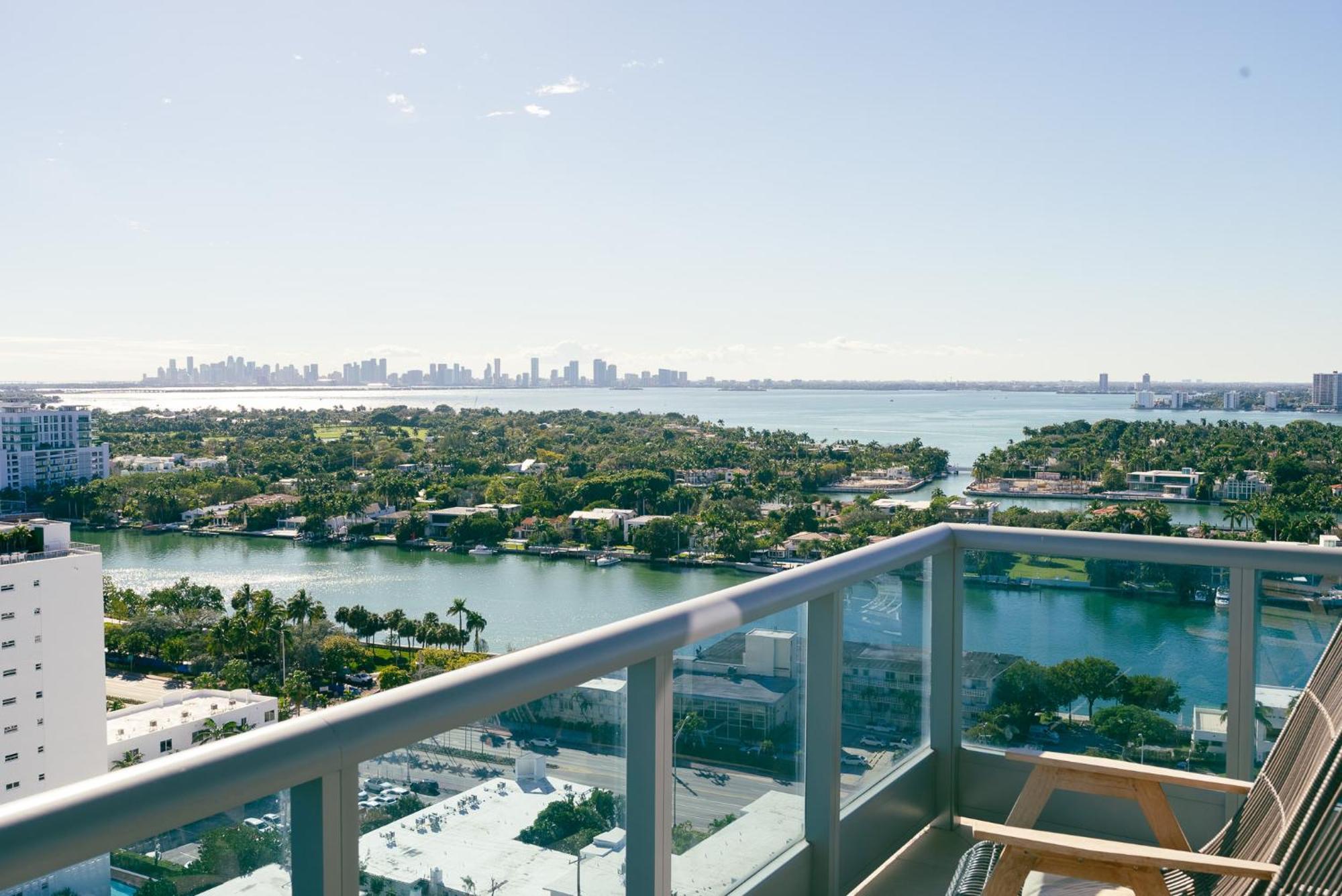 Monte Carlo Miami Apartment