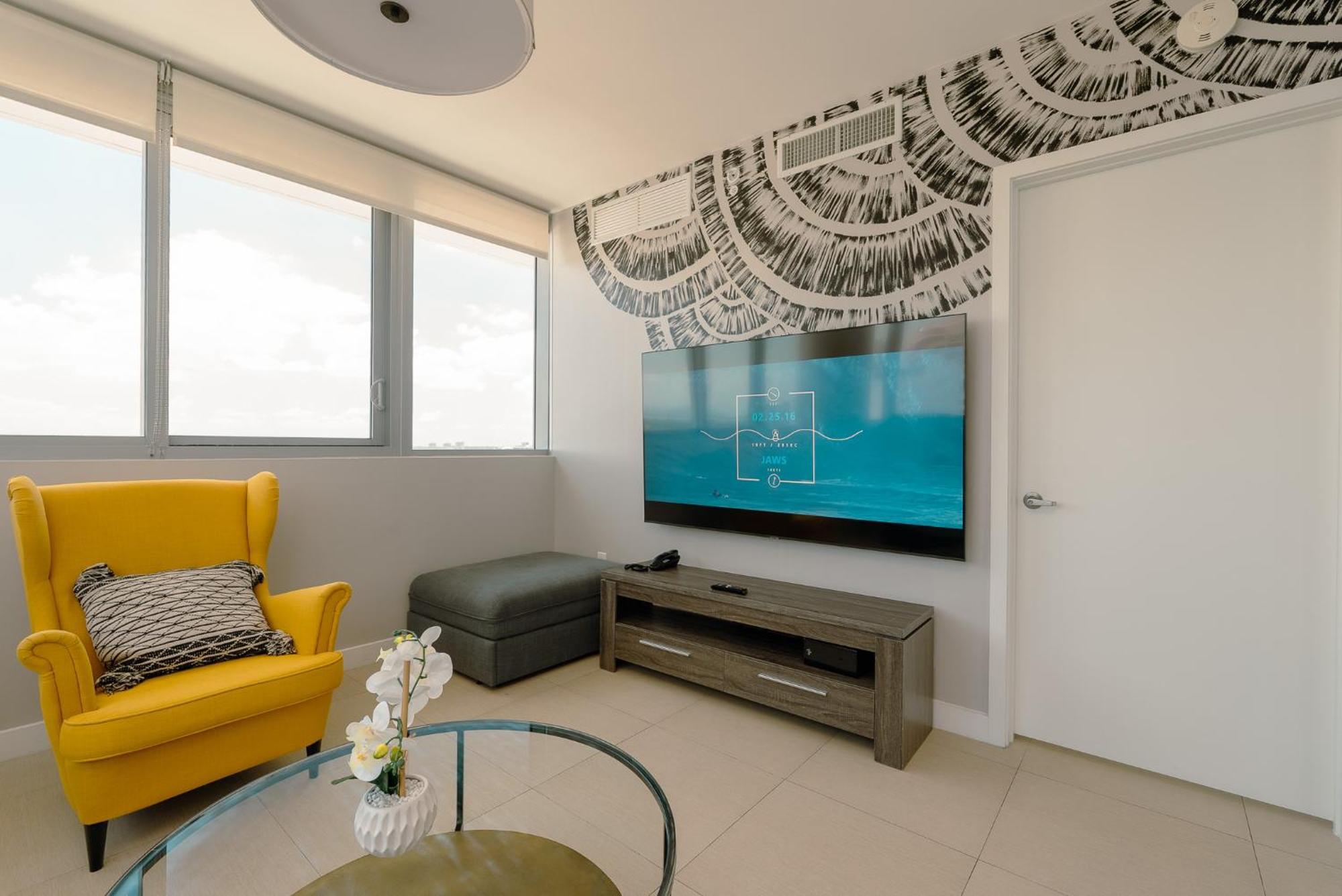 Monte Carlo Miami Apartment *