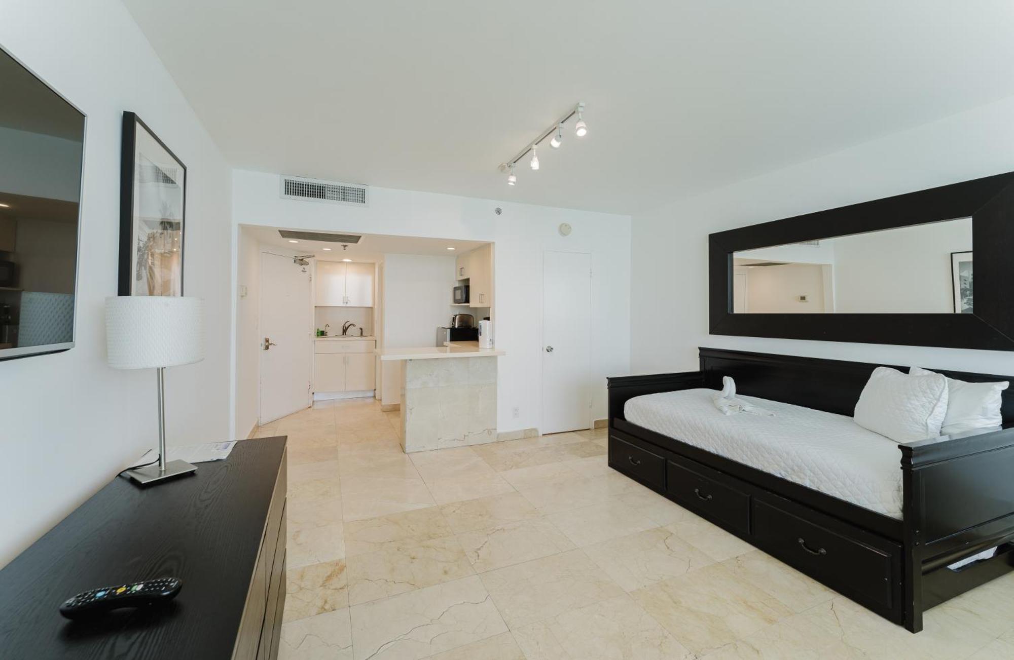 Miami Oceanfront Apartment