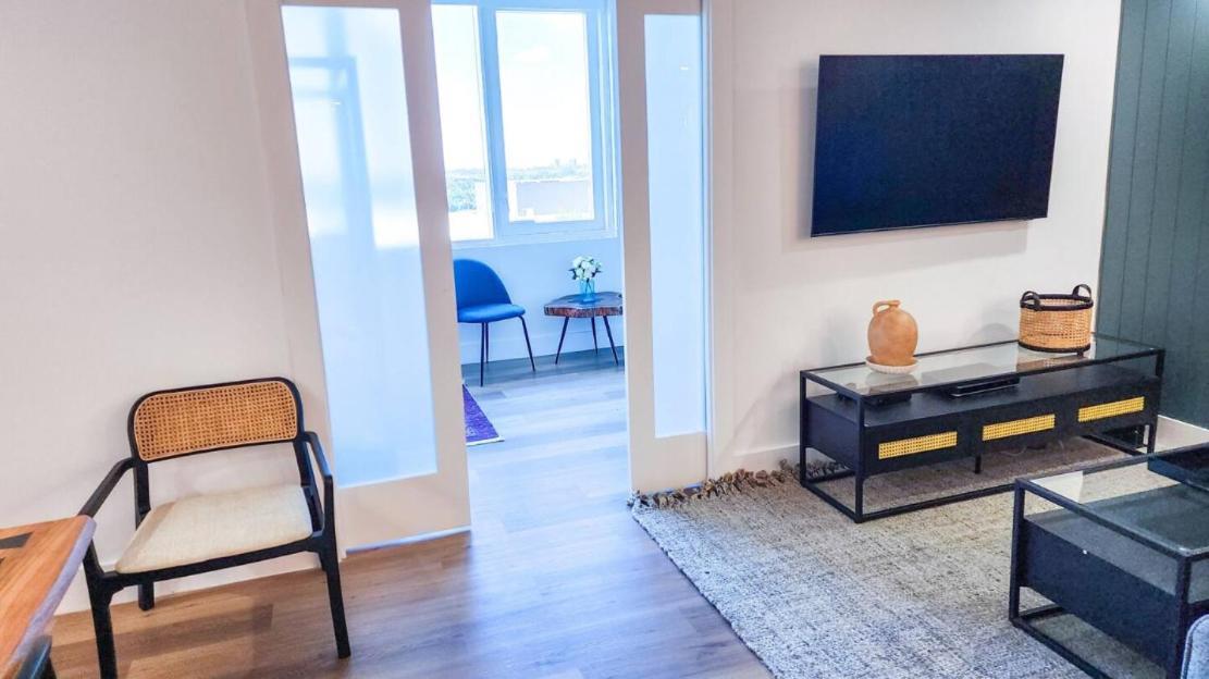 Magical 1br Beachfront Apt In South Miami Apartment