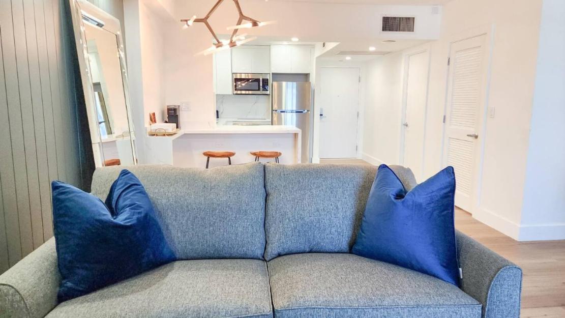 Magical 1br Beachfront Apt In South Miami Apartment