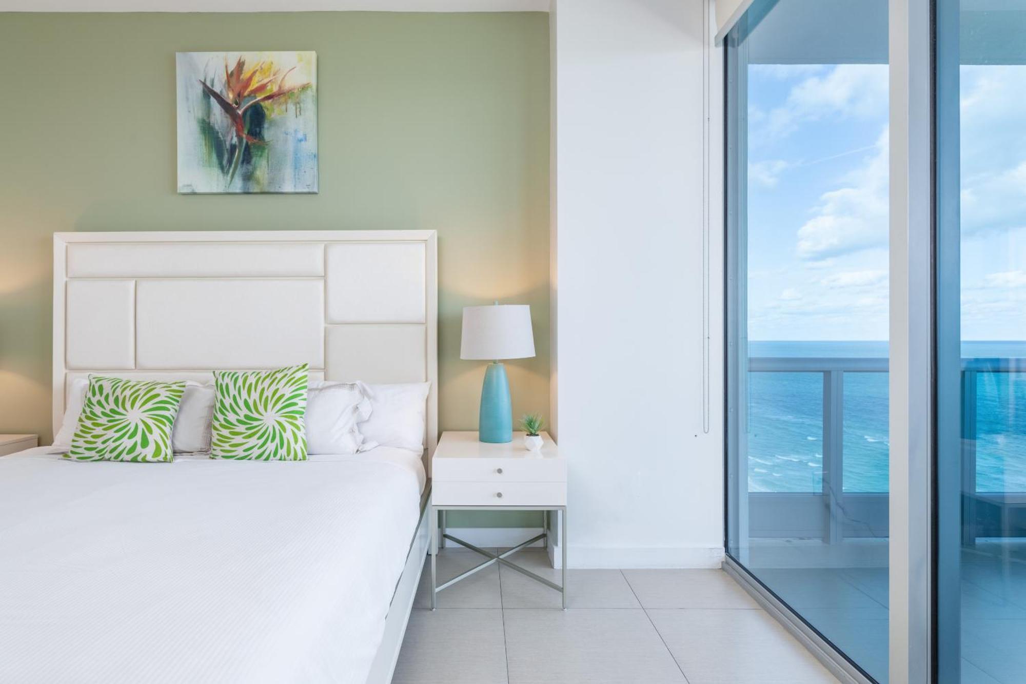 Churchill Monte Carlo Miami *