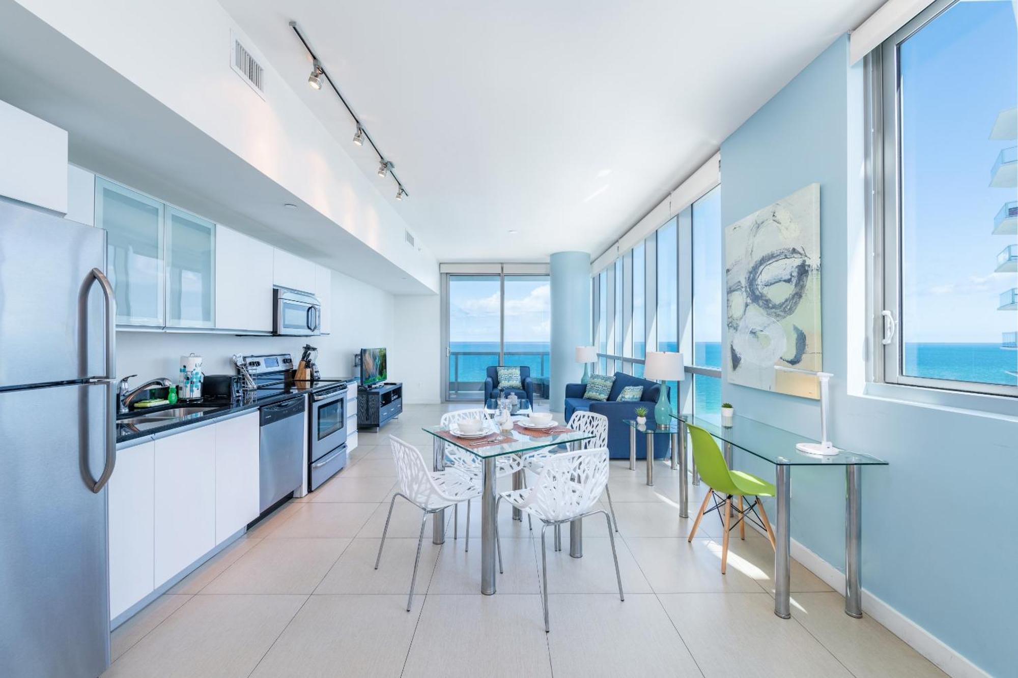 Global Luxury At Monte Carlo Apartment Miami Beach