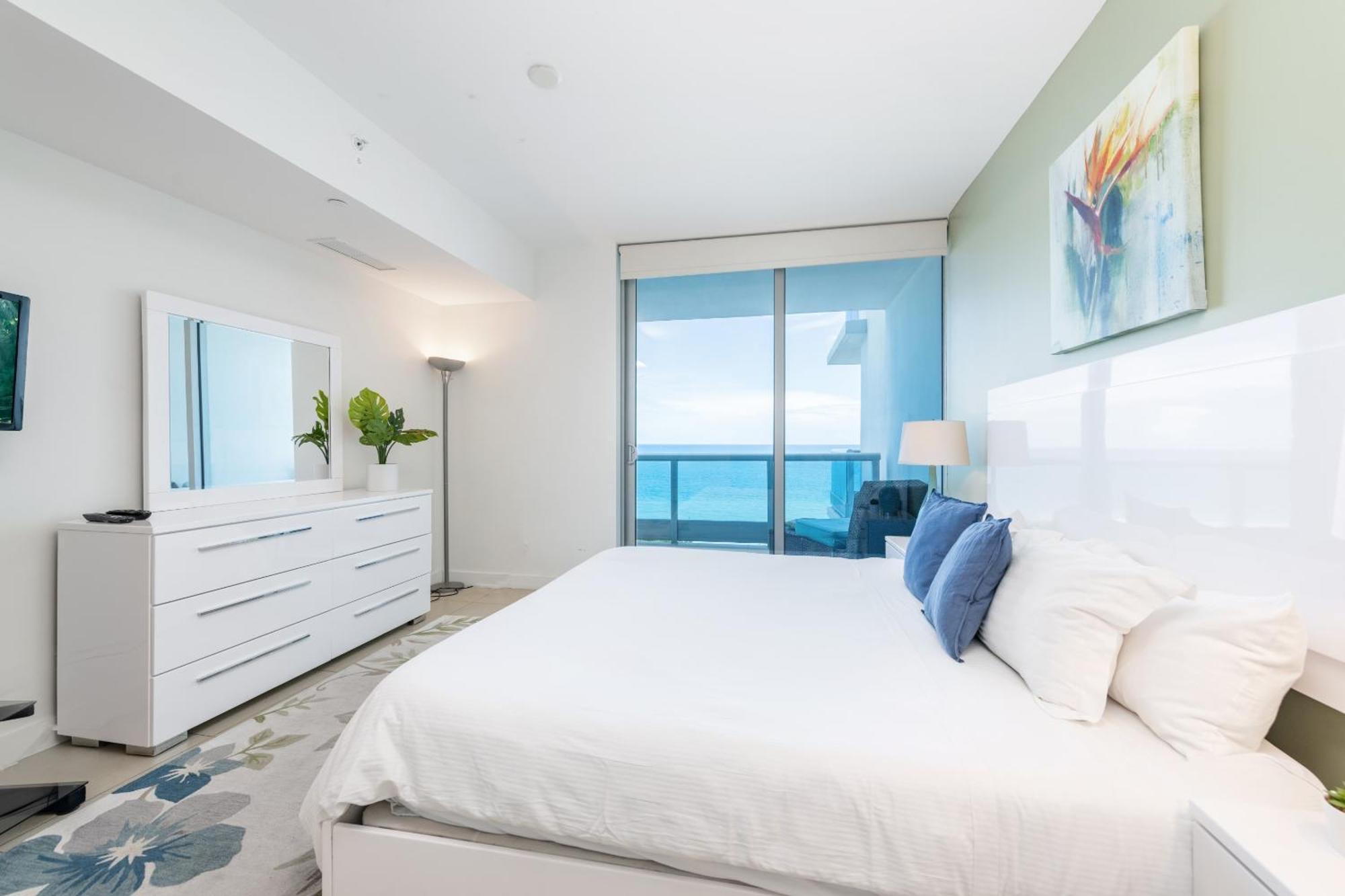 Churchill Monte Carlo Miami * Miami Beach