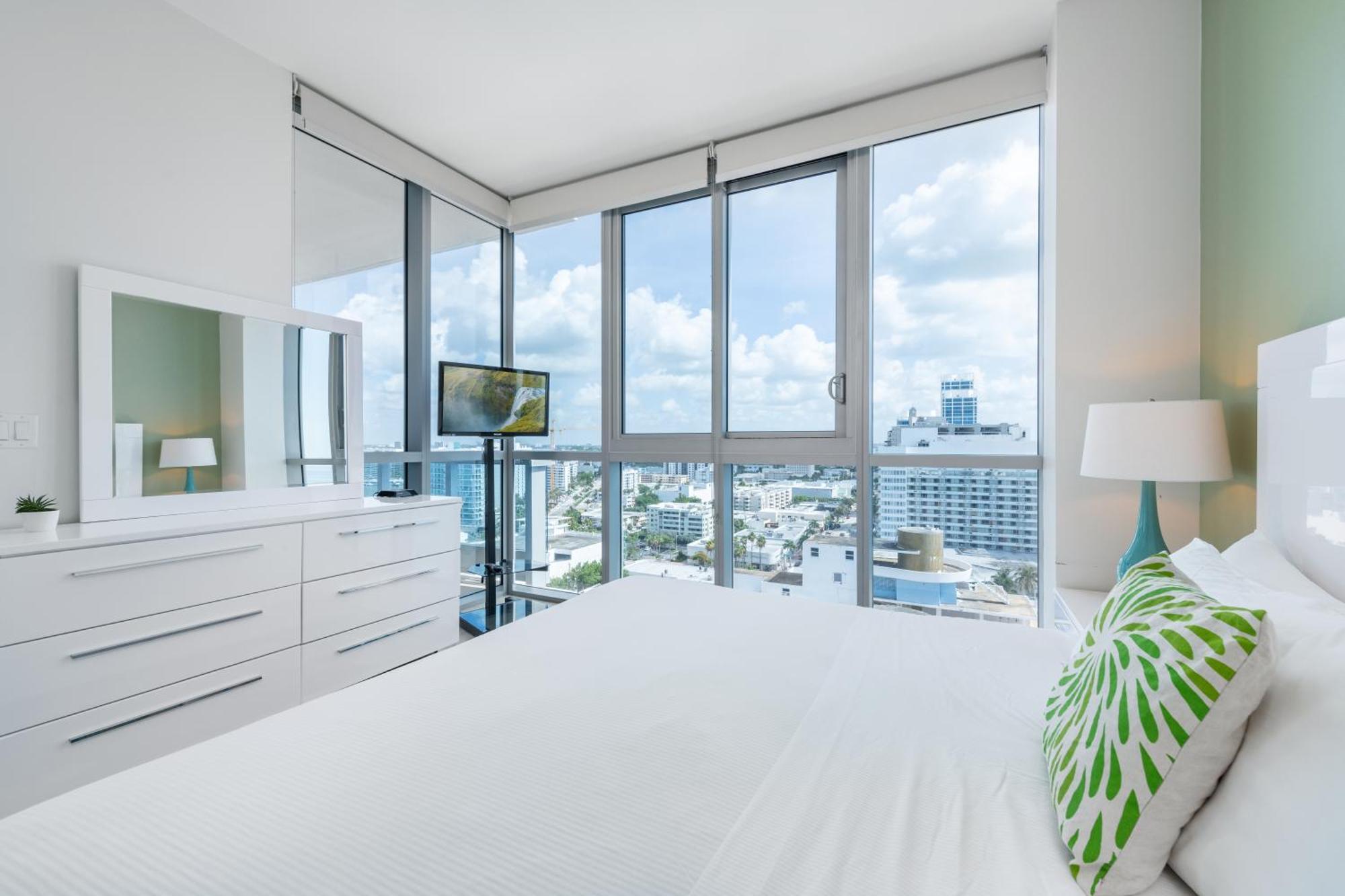 Global Luxury At Monte Carlo Miami Beach