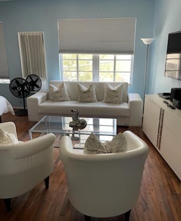 *530 Pad-ocean Drive* Apartment *