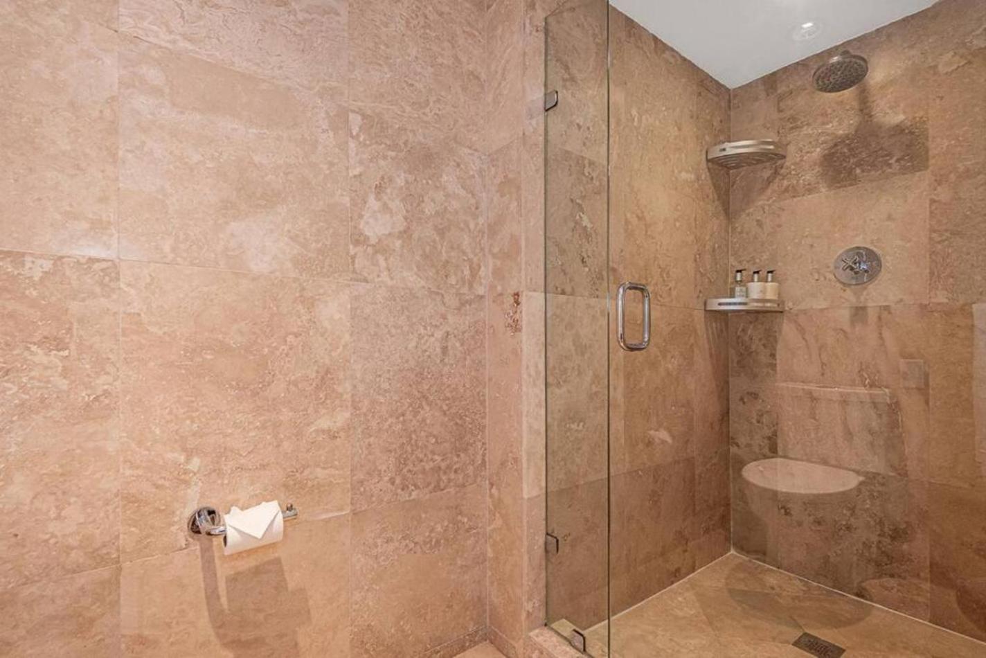 1 King 1br 1 5ba Apartment Miami Beach