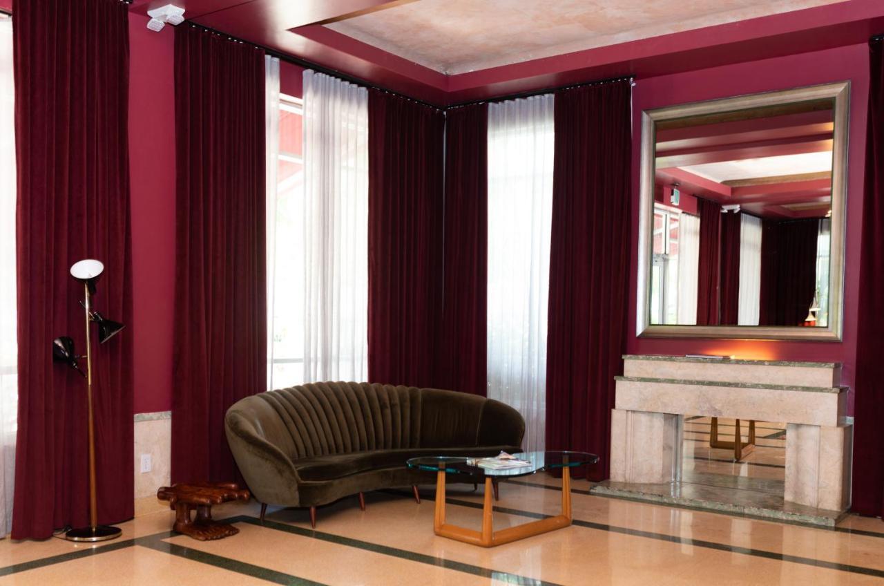 Crest Hotel
